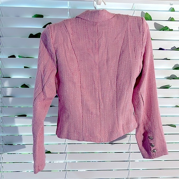 Light pink textured woven fabric double breasted short jacket & silver buttons - Picture 3 of 6